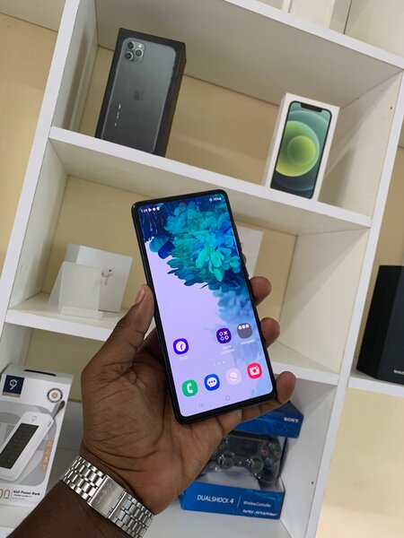 Samsung Galaxy s20 fe 5G 128 gb