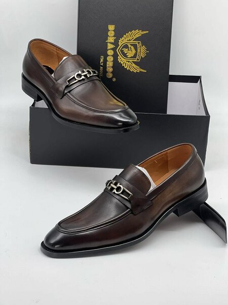 Men classic shoes