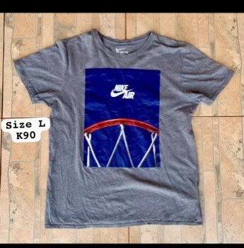 t-shirt  Size L   blue
