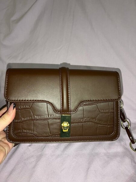 Стильная коричневая сумка!!!