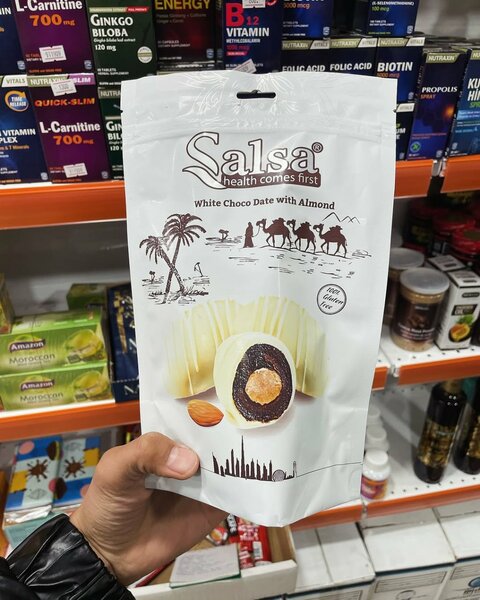 Финики в шоколаде с миндалем