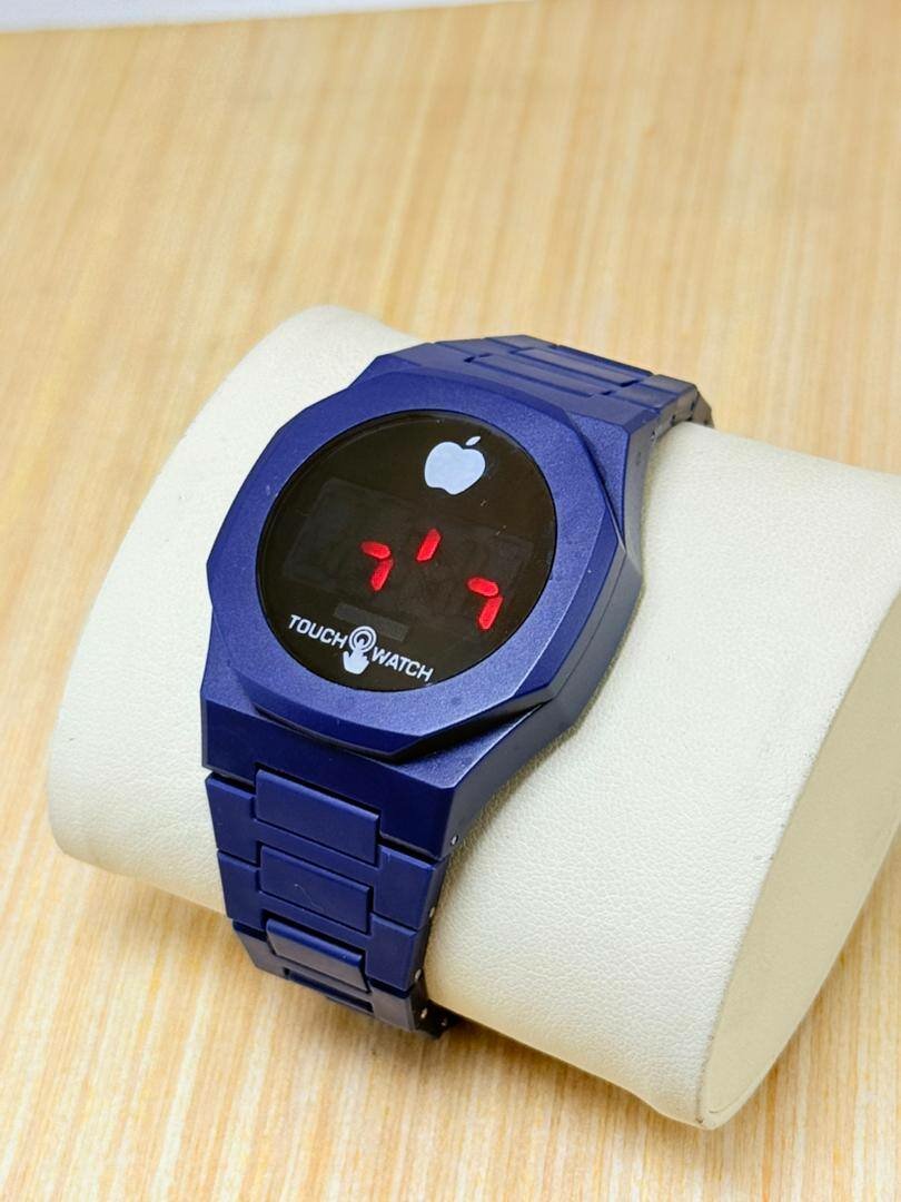 Montre LED tactile colorée