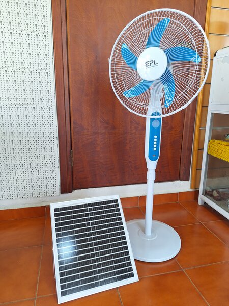 Solar Rechargeable Fan