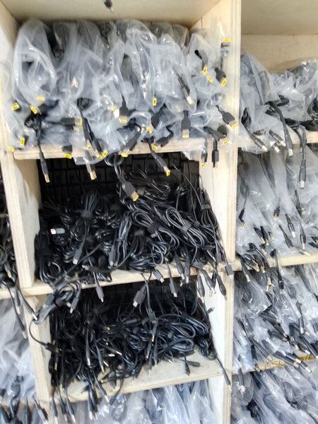 HP, Asus, Samsung, Acer, Toshiba, Lenovo chargers with cord