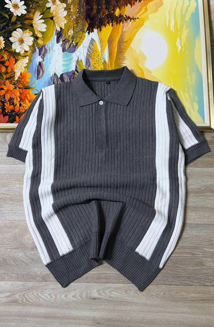 Polo en tricot rayé chic