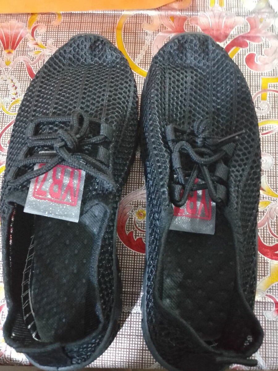 Baskets respirantes noires