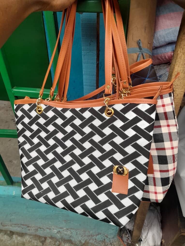 Sac cabas motif élégant