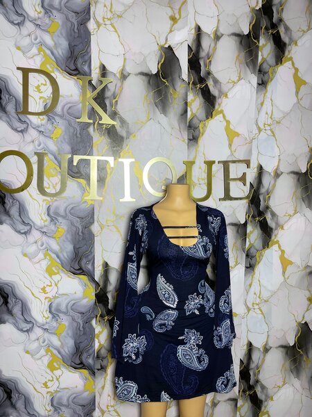 Robe à motifs séduisante