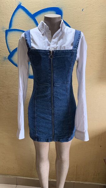 Robe salopette en jean