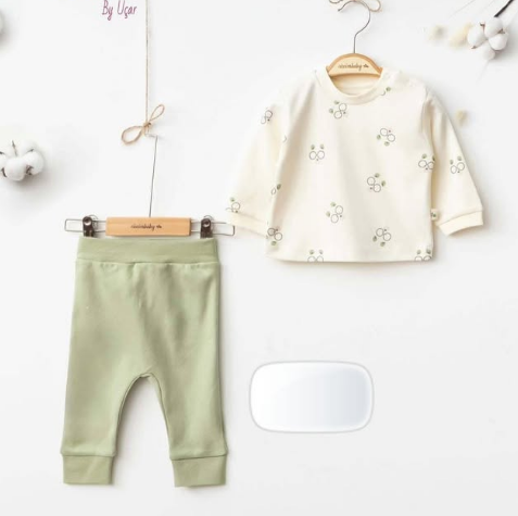 A set of clothes for boys 