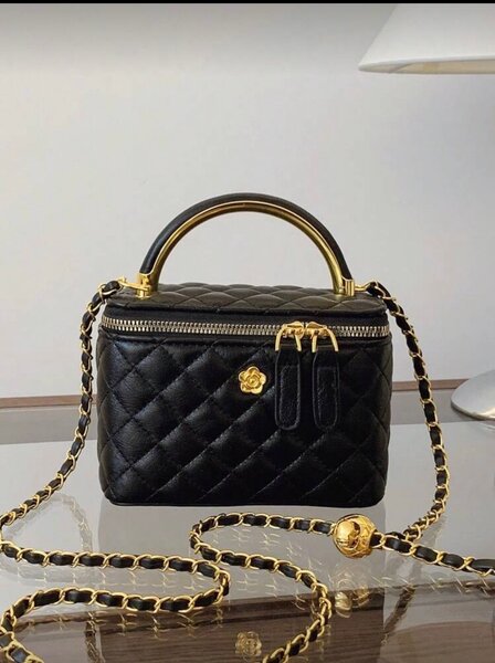 Sac bandoulière cuir noir élégant