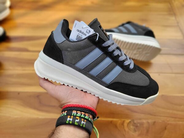 ADIDAS SL 72