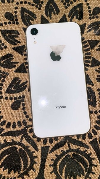 iPhone XR Blanc 64Go