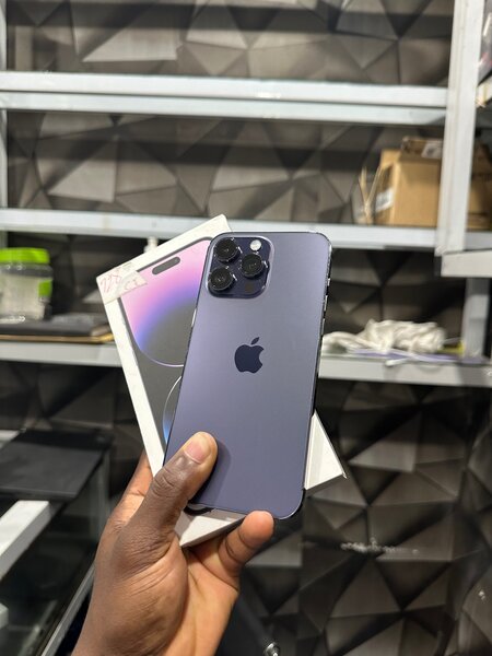 iPhone 14pro max 128go