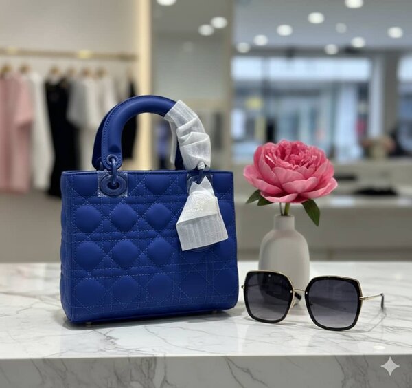 Sac à main élégant bleu