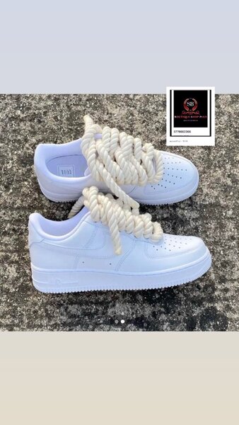 Basket Nike air force authentique avec sa boîte