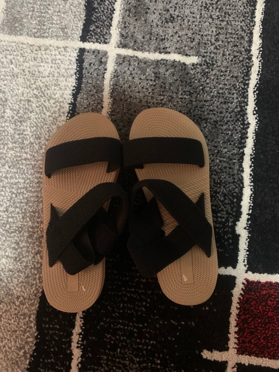 Ladies sandal