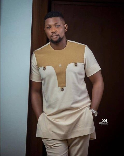 Tenue africaine élégante homme