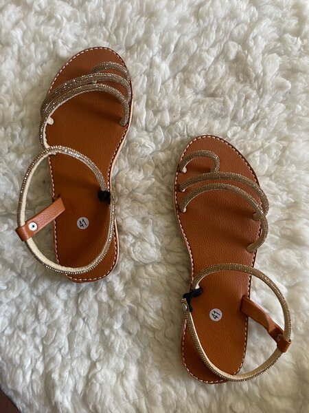 Sandales élégantes en cuir