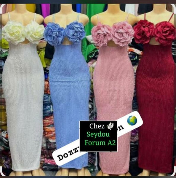 Robe soirée fleurie élégante