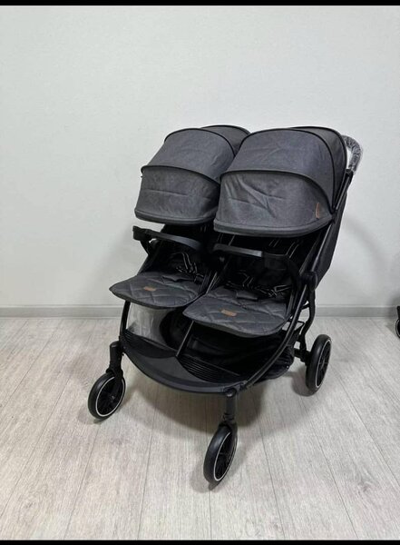 Коляска для двойни