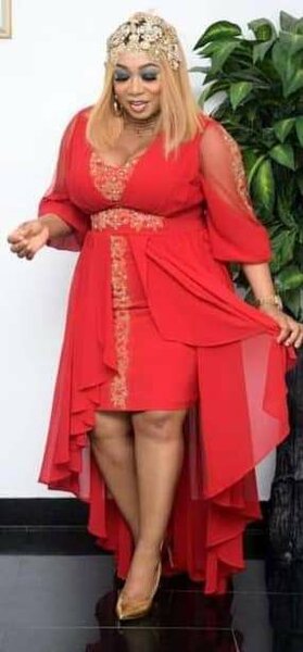 Robe rouge élégante pour femmes