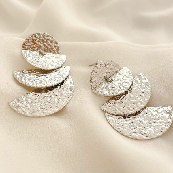 Boucles d'oreilles pendantes dorées