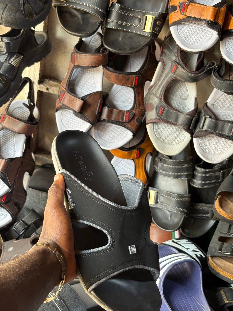 Sandales Homme Avec Boucle