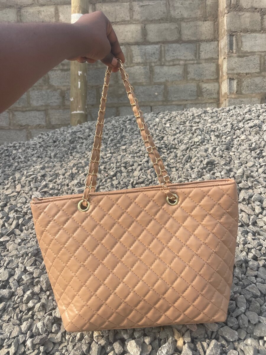 Chanel bag (big)
