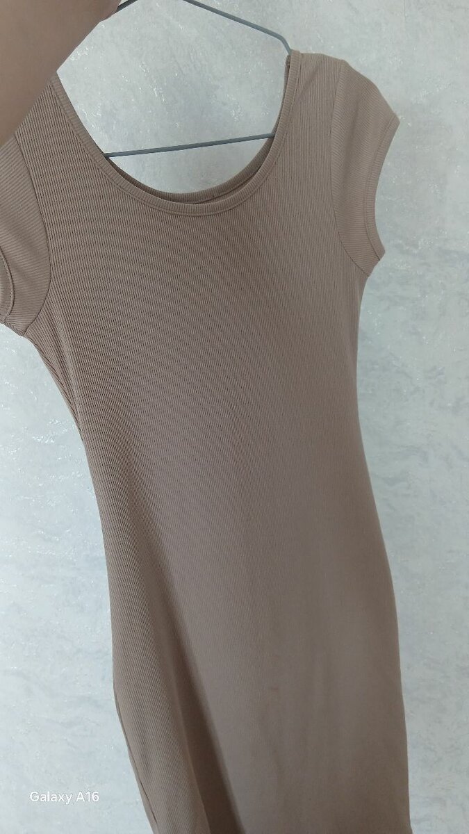 Короткий платье