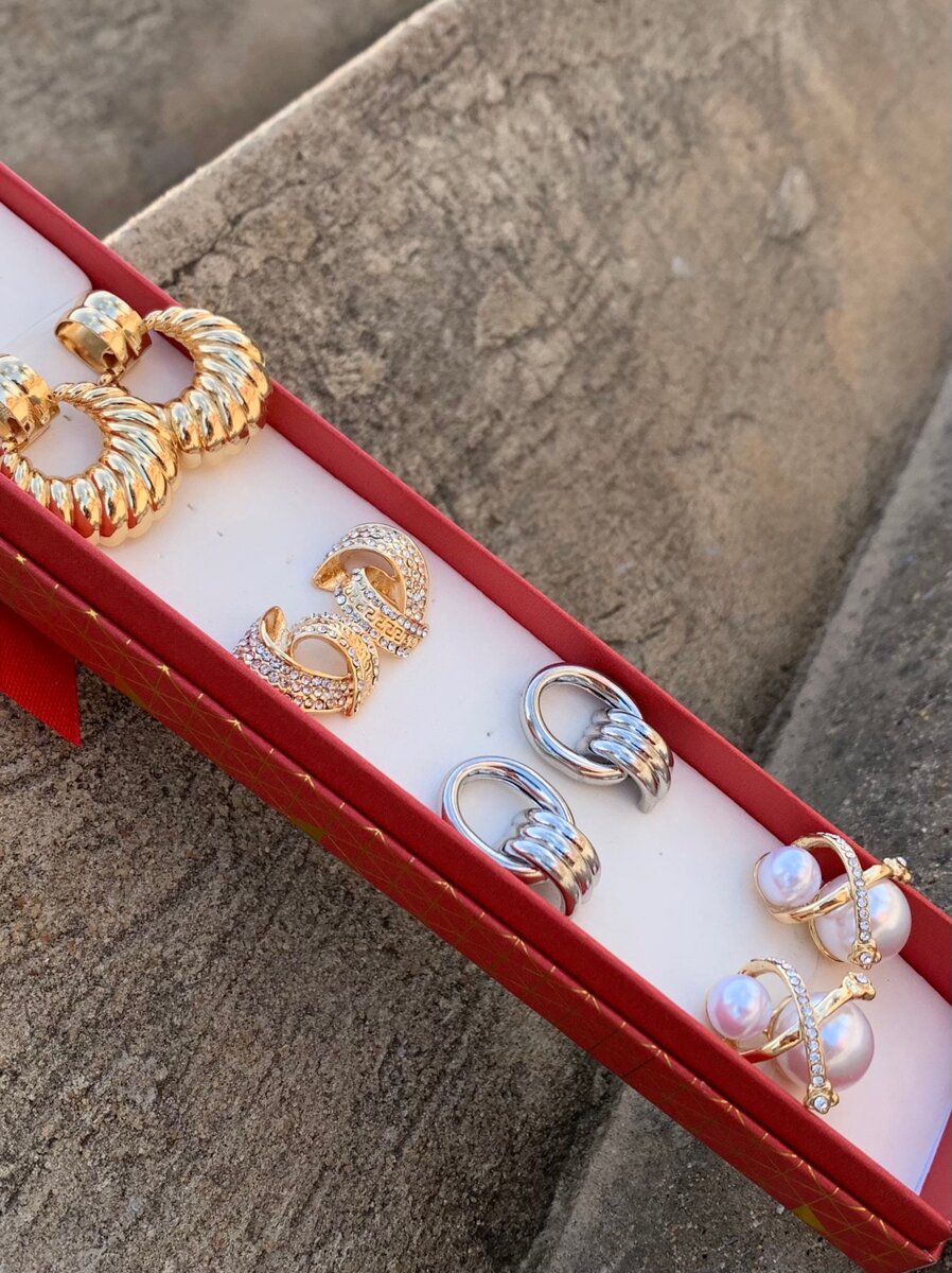 Earring set
