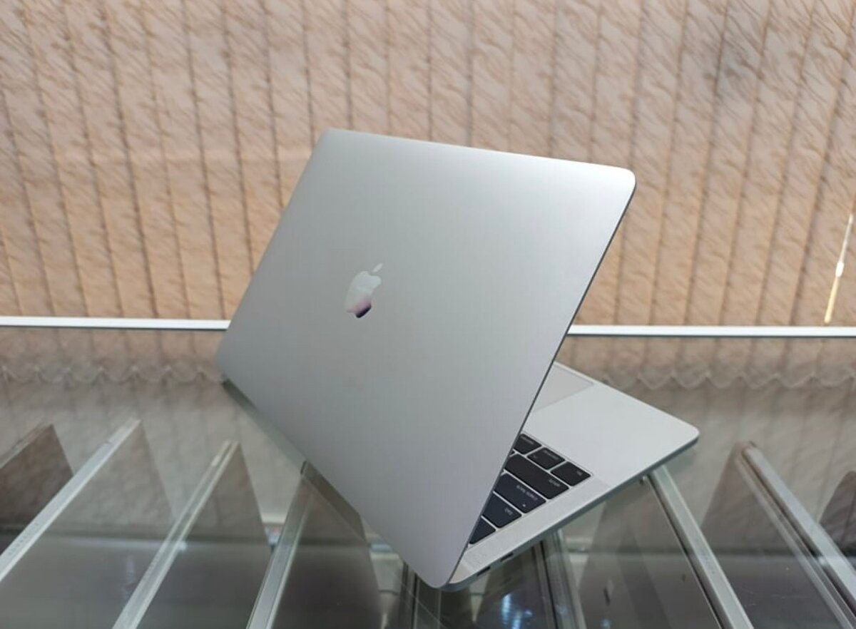 MacBook Pro 13-inch