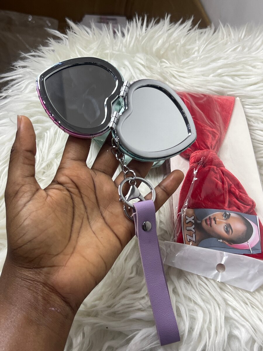 Ensemble miroir en cœur