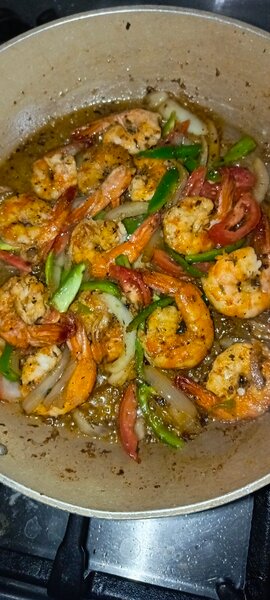 Crevettes épicées à la poêle