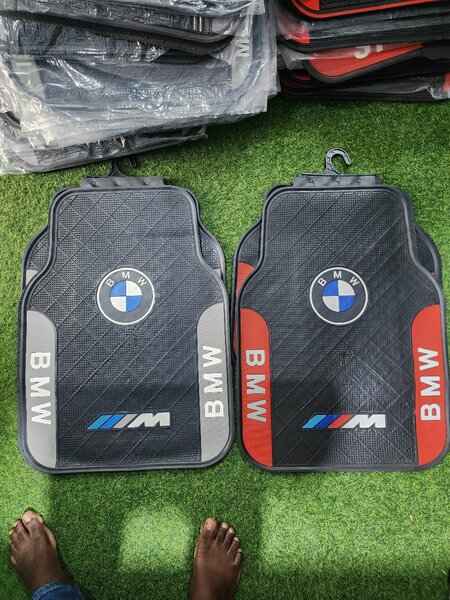 Tapis de voiture universel Mercedes-Benz