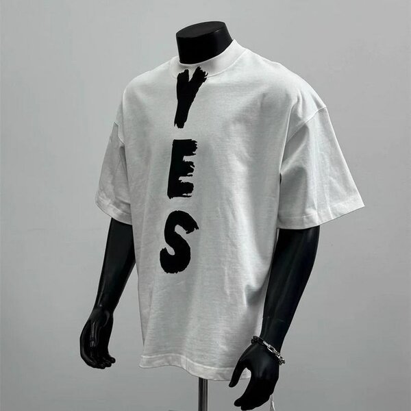 T-shirt imprimé 'YES'