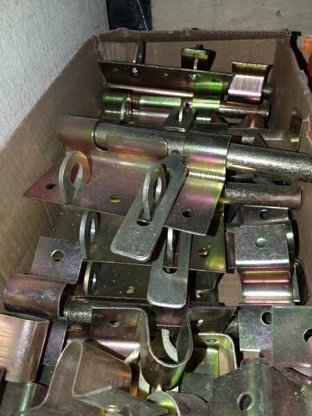 Loquet de Porte Métallique Sécurisé