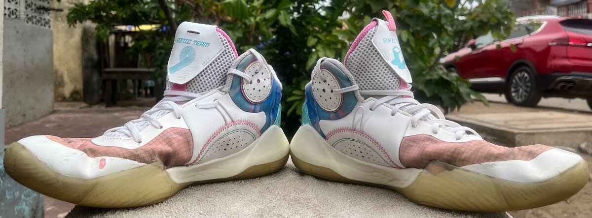 Li-Ning Sonic 9 'Ice Cream'