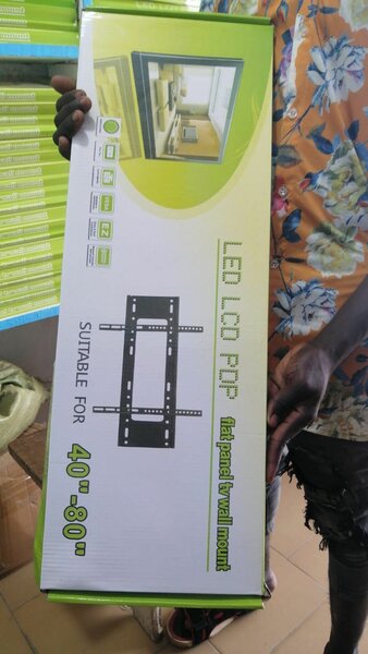 SUPPORT DE TÉLÉVISION