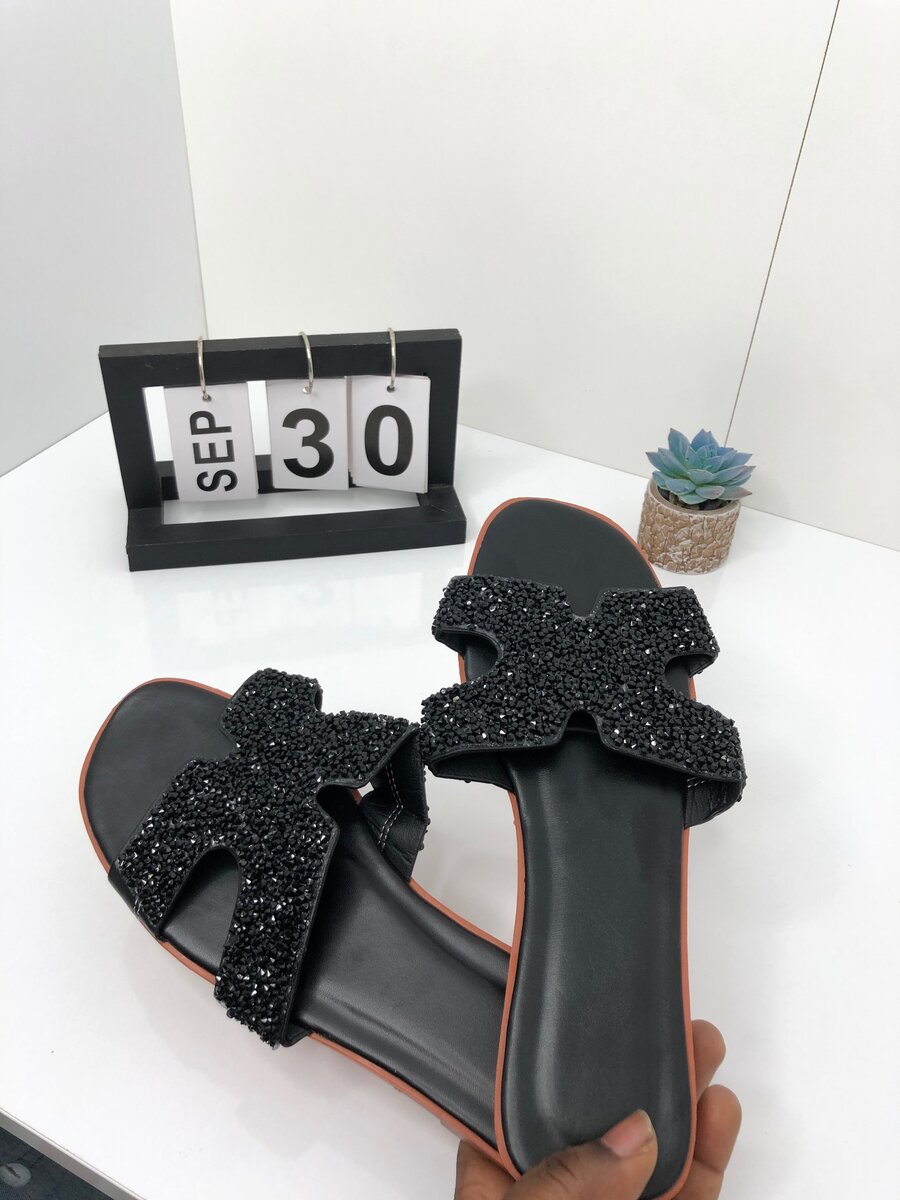 Quality crystal Hermes slippers