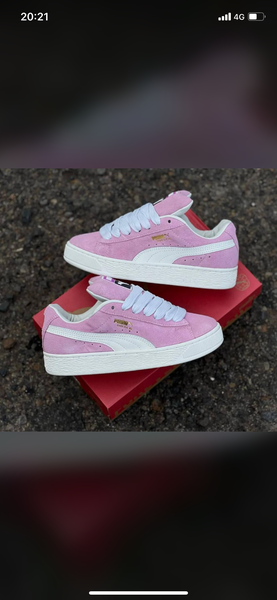 Baskets en daim élégantes