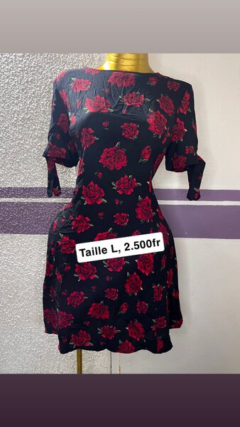 Robe à fleurs taille L