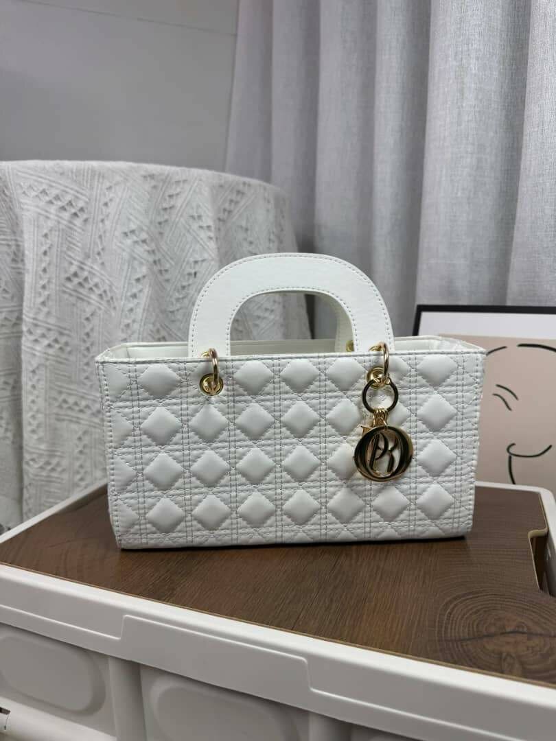 Sac à main élégant en cuir