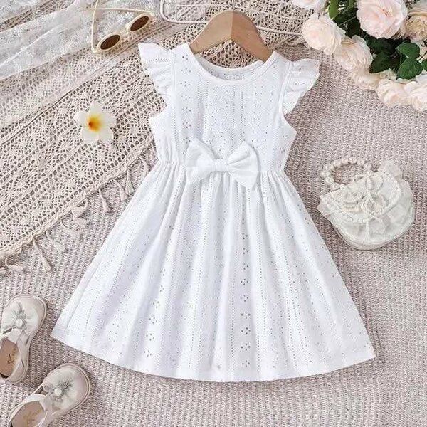 Ensemble blanc en dentelle enfant