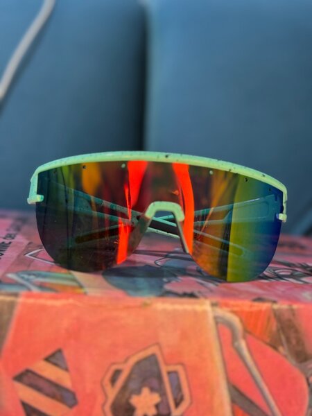 Lunettes de soleil sport UV