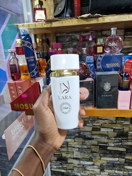 Parfum LARA Soin Aromatique