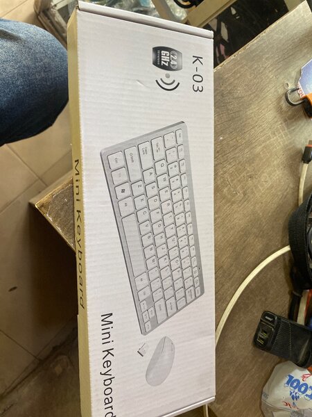 Keyboard and mouse wireless