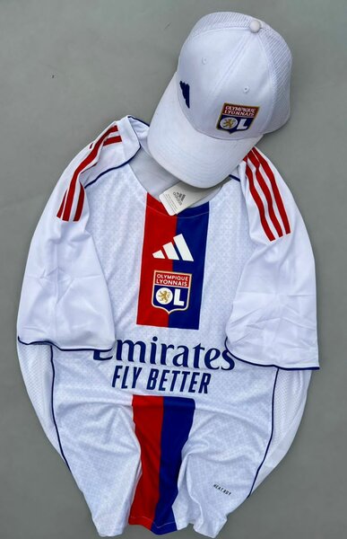 Maillot de foot authentique