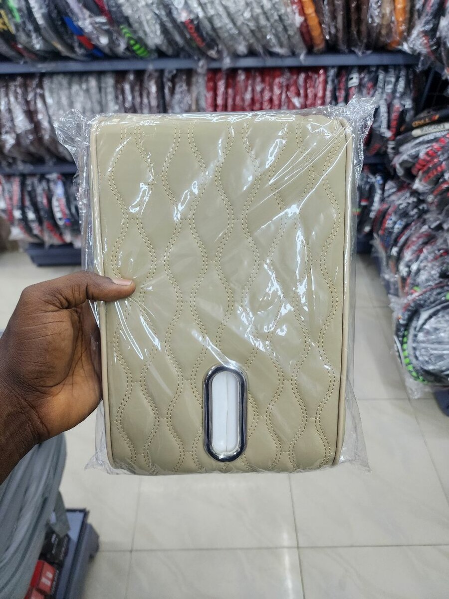 Protège accoudoir véhicule