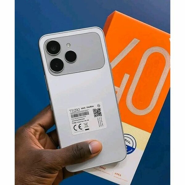 Smartphone TECNO SPARK 40